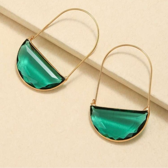Gold and Green Faceted Glass Hoop Earrings - Picture 3 of 3
